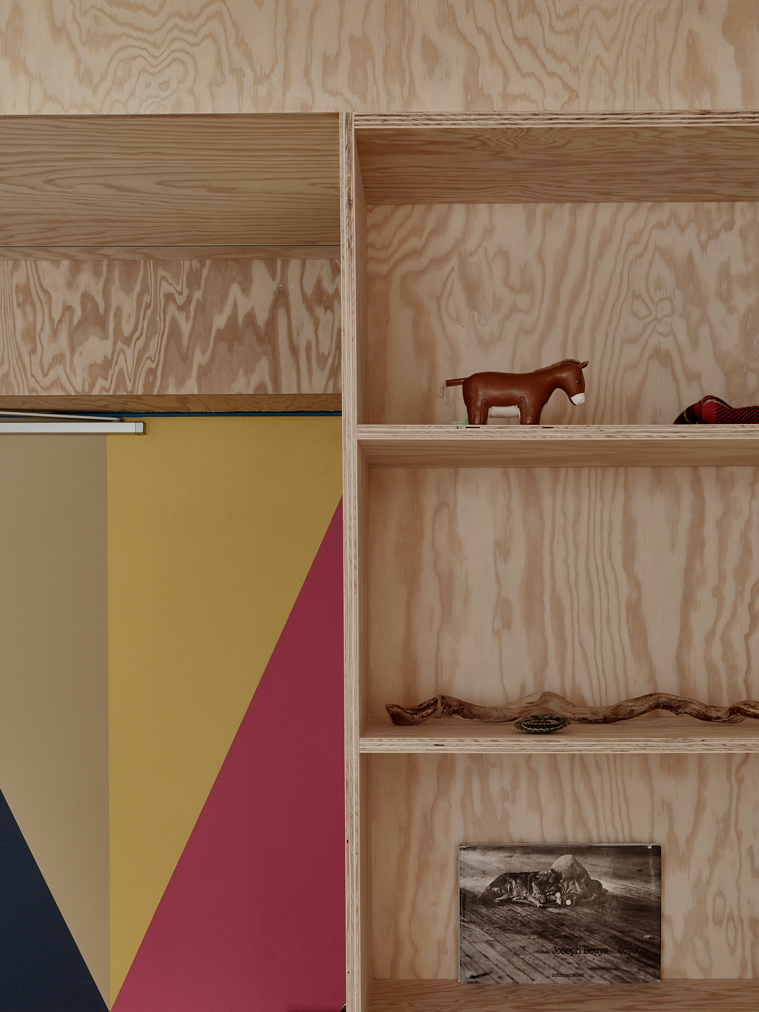 E18678 · Studiolo Karim Noureldin